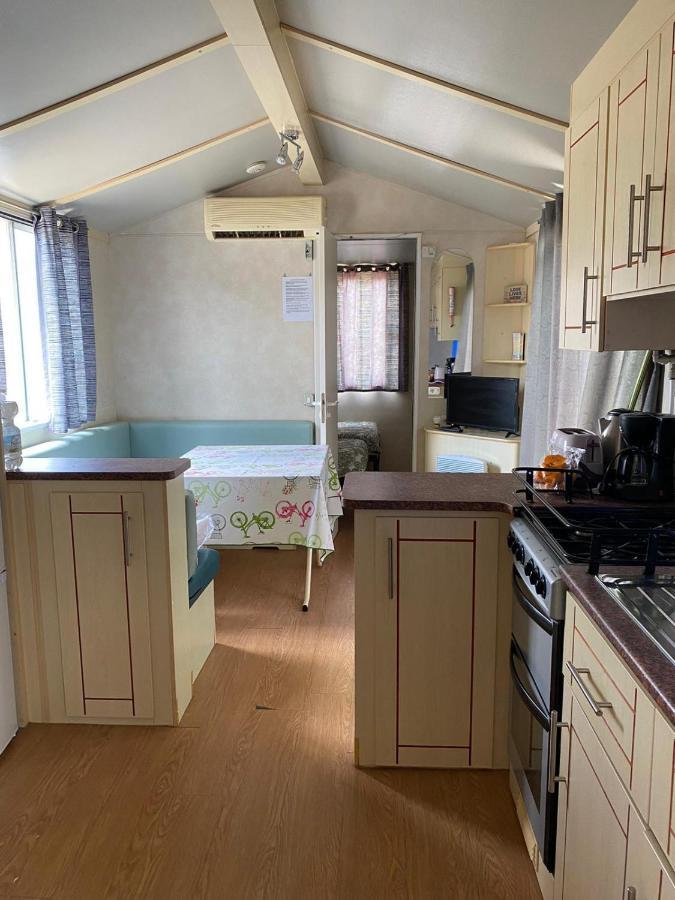 The Farm Tiny House - Tiny Casa Hotel Chiclana de la Frontera Exterior photo